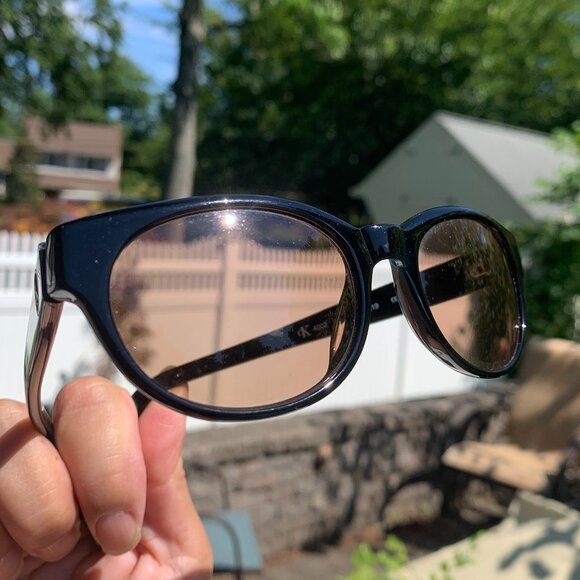 FIRM PRICE Calvin Klein Sunglasses - Picture 5 of 9